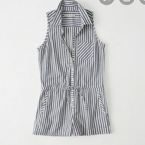 Abercrombie & Fitch blue striped romper, Medium
